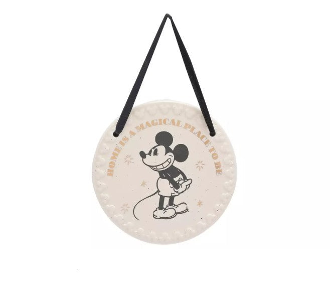Disney - Mickey Mouse Circle Plaque RRP £15 Our Price £3