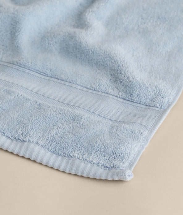 M&S SUPER SOFT GUEST TOWEL.....BUY ONE GET ONE FREE......